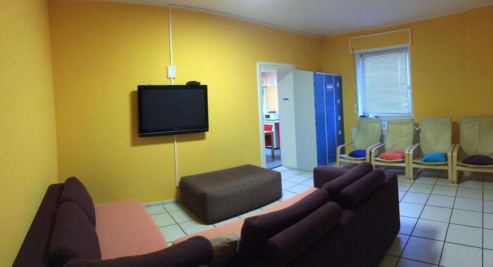 Dormitorium Kaarst Wohnraum Auf Zeit Hostel Екстериор снимка