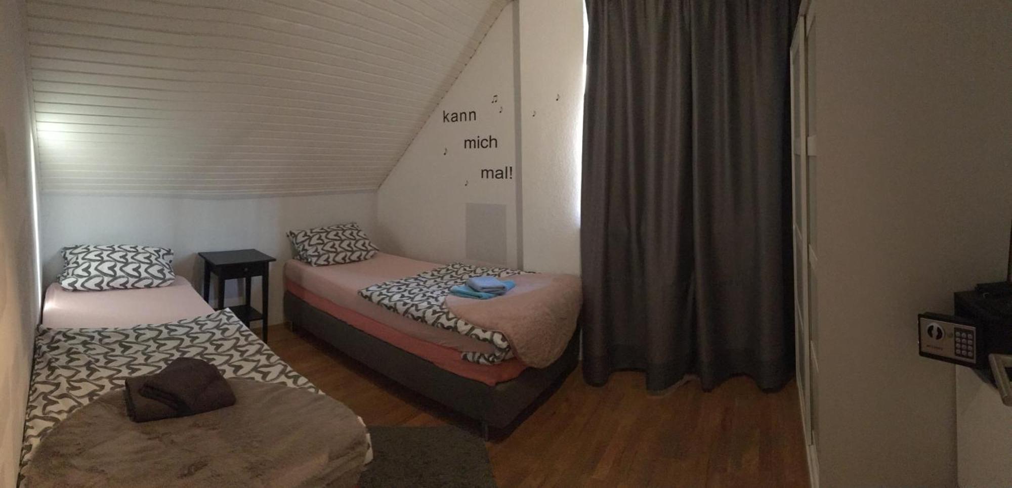 Dormitorium Kaarst Wohnraum Auf Zeit Hostel Екстериор снимка